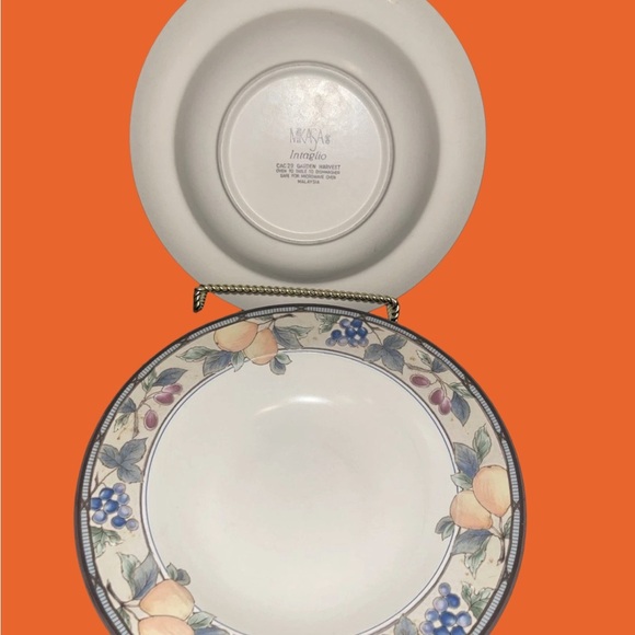 2 LG. Rim Soup Bowls Mikasa Intaglio CAC29 Garden Harvest Floral Fruit VTG - Picture 3 of 7